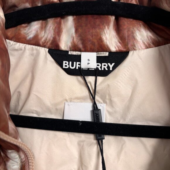 NWT Burberry Deer Print Down Light Puffer Jacket Size S - Picture 3 of 7